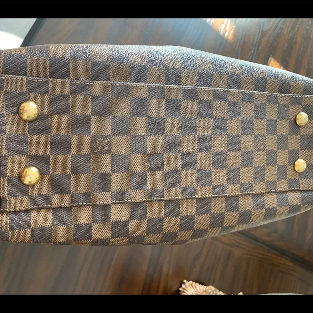 Louis Vuitton Damier Ebene